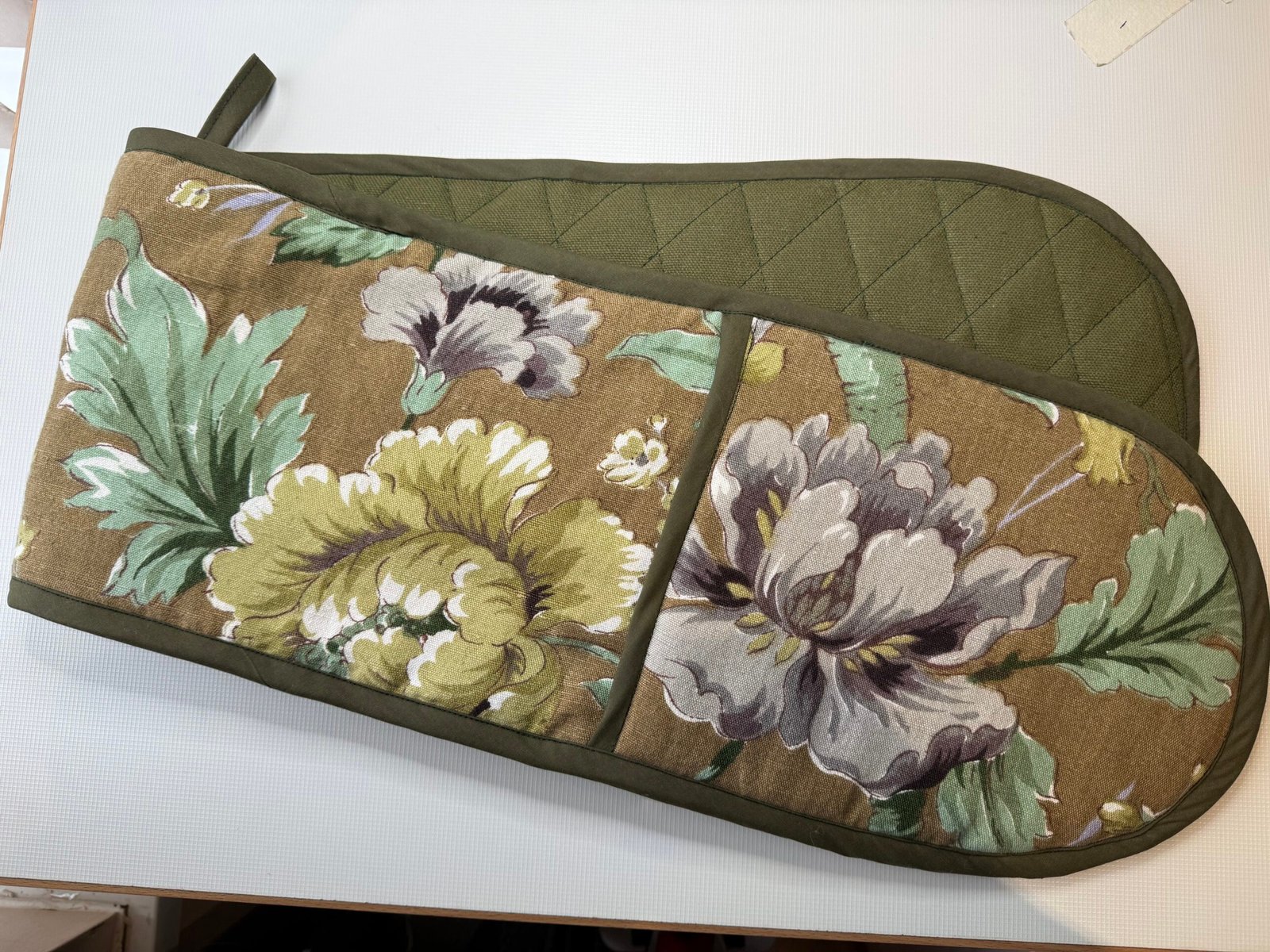 Double Oven Glove Floral Green